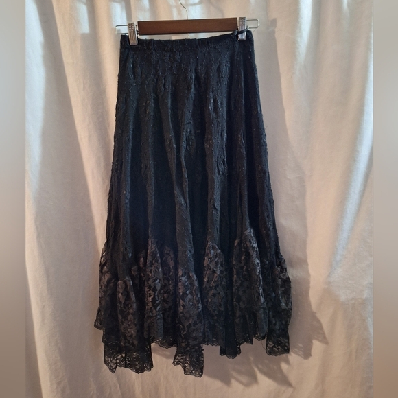 Florencia fiune Dresses & Skirts - Chic Black Lace A-Line Skirt